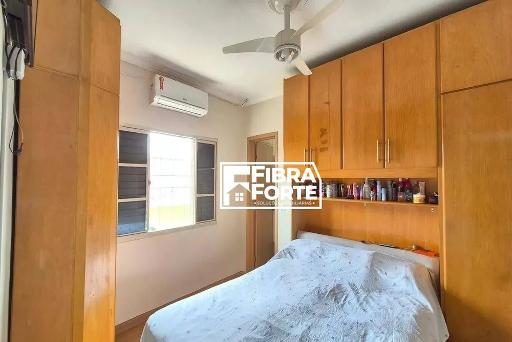 Casa, 6 quartos, 250 m² - Foto 9