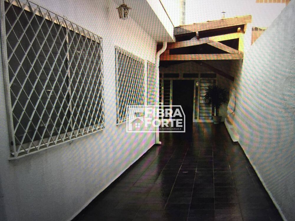 Casa à venda com 3 quartos, 181m² - Foto 4