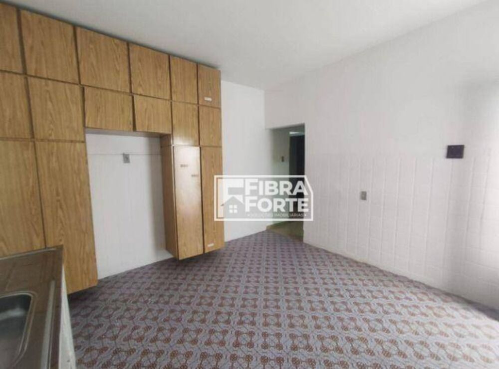 Casa à venda com 1 quarto, 153m² - Foto 4