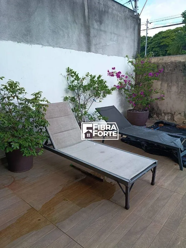 Casa, 5 quartos, 229 m² - Foto 2