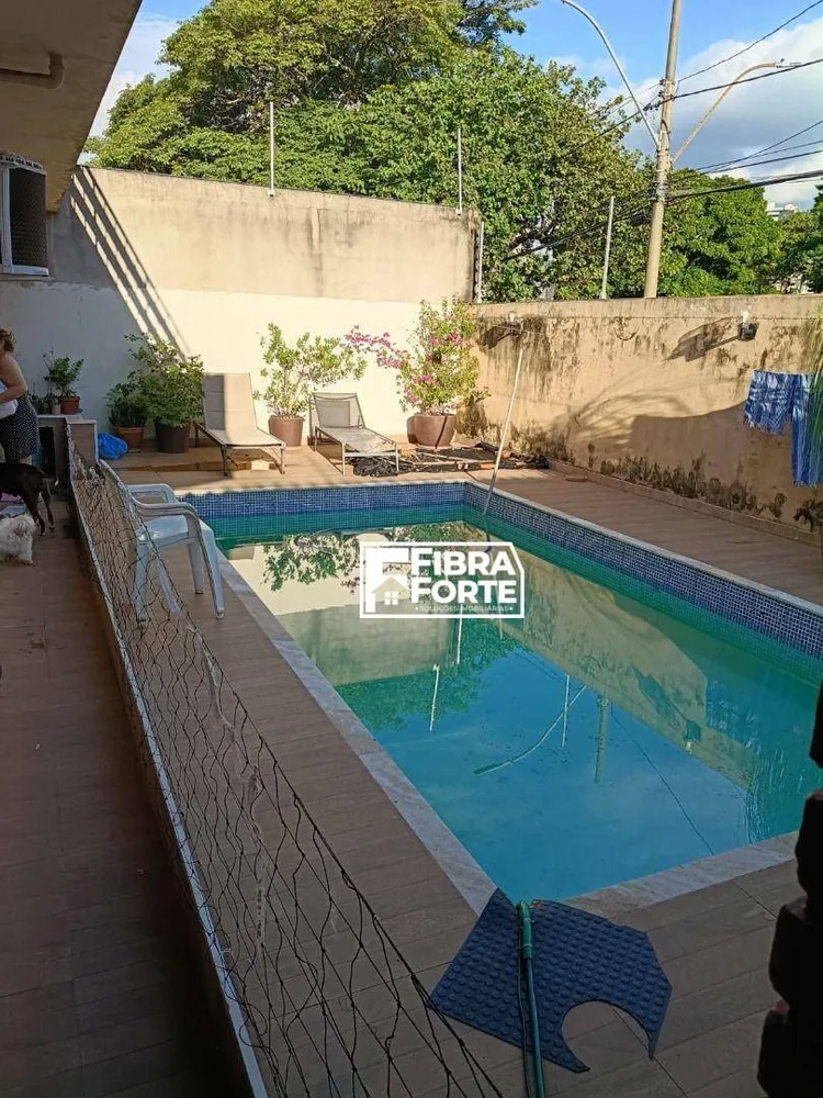 Casa, 5 quartos, 229 m² - Foto 4