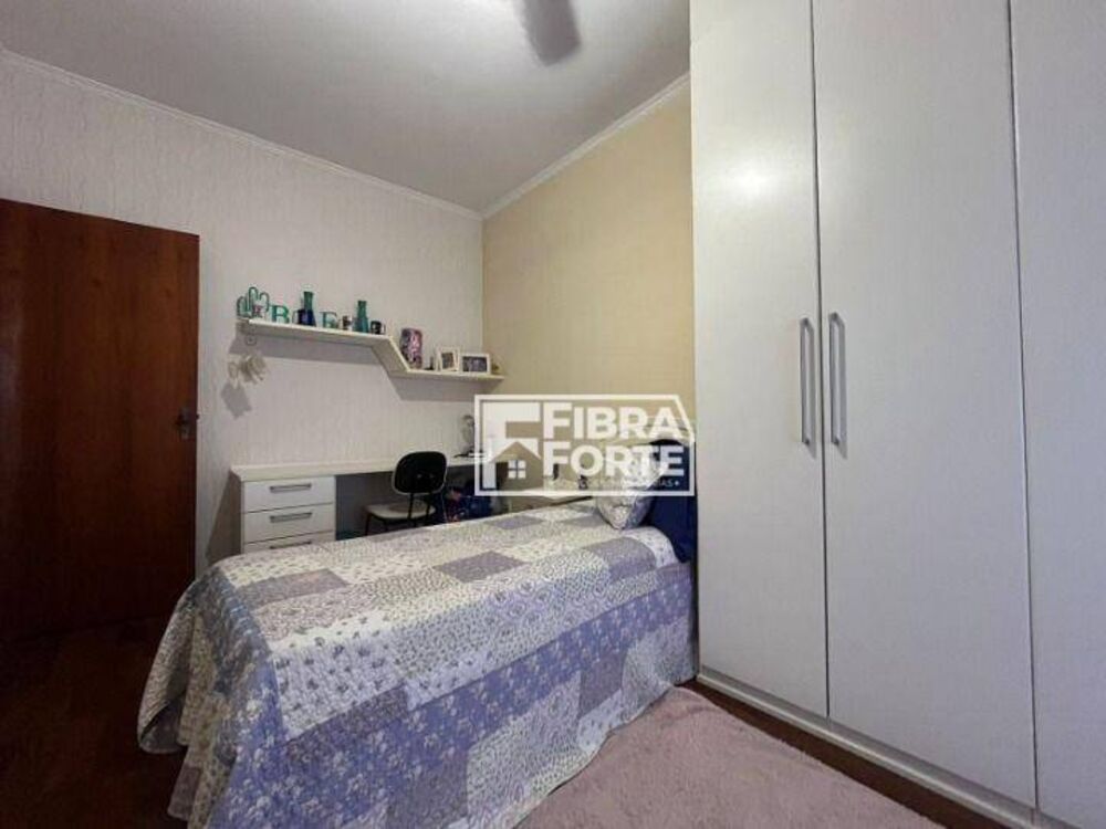 Casa, 3 quartos, 191 m² - Foto 1