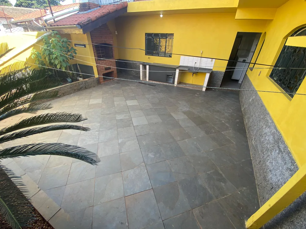 Casa, 3 quartos, 220 m² - Foto 2