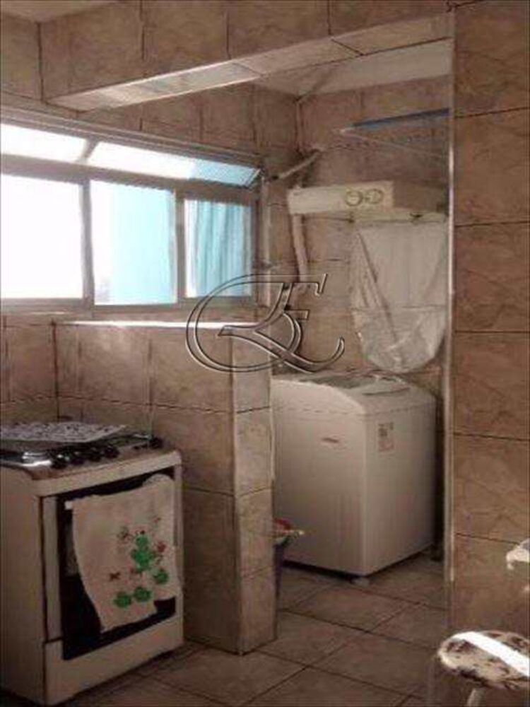 Apartamento à venda com 2 quartos, 68m² - Foto 3