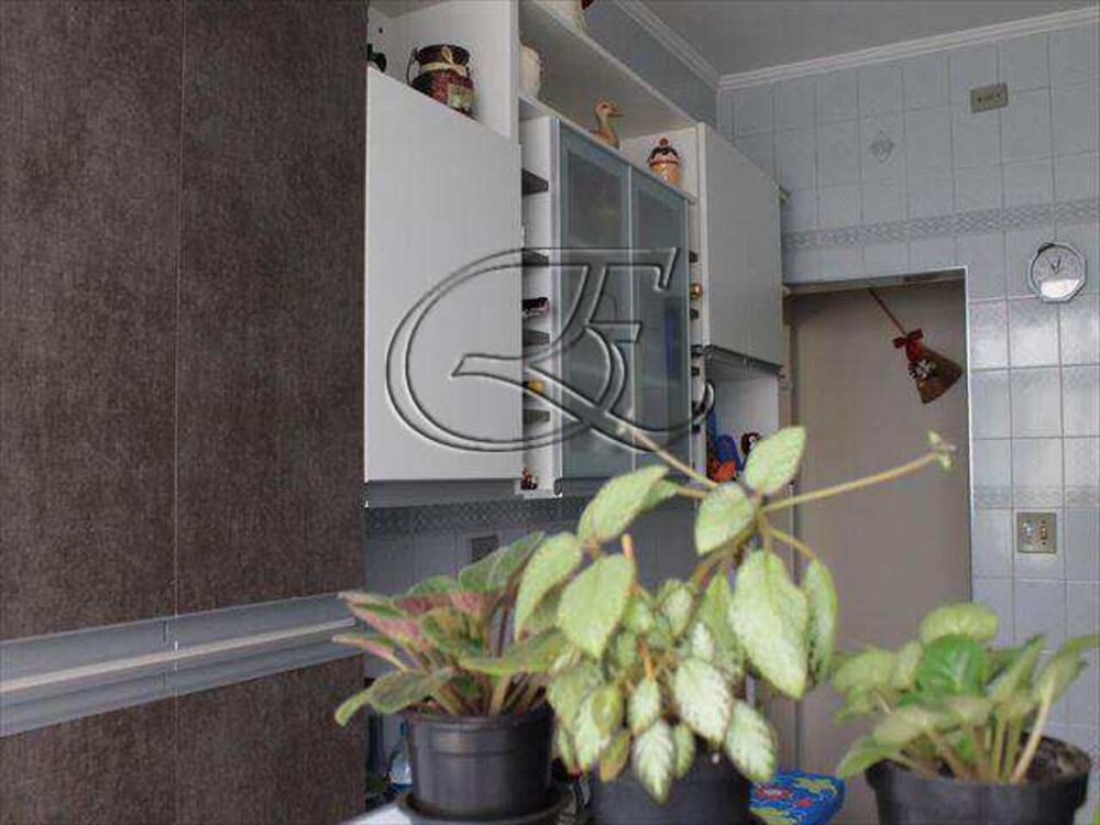 Apartamento à venda com 2 quartos, 60m² - Foto 4