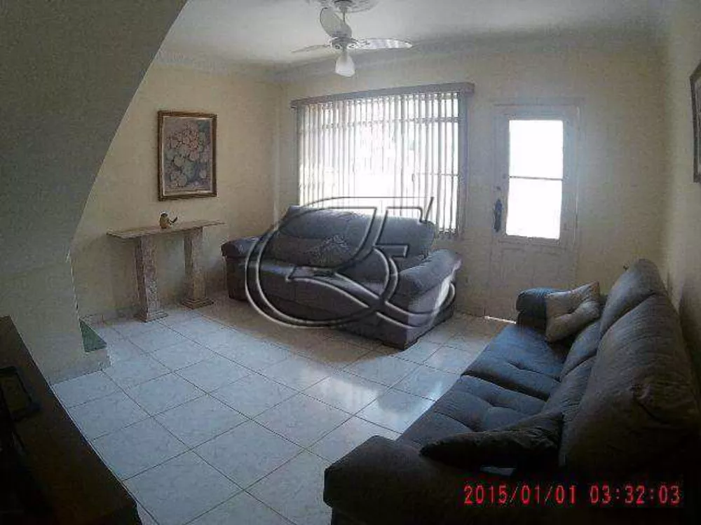 Sobrado à venda com 3 quartos, 140m² - Foto 1