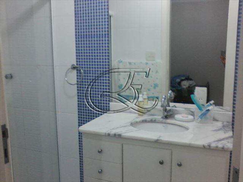 Casa à venda com 4 quartos, 300m² - Foto 2