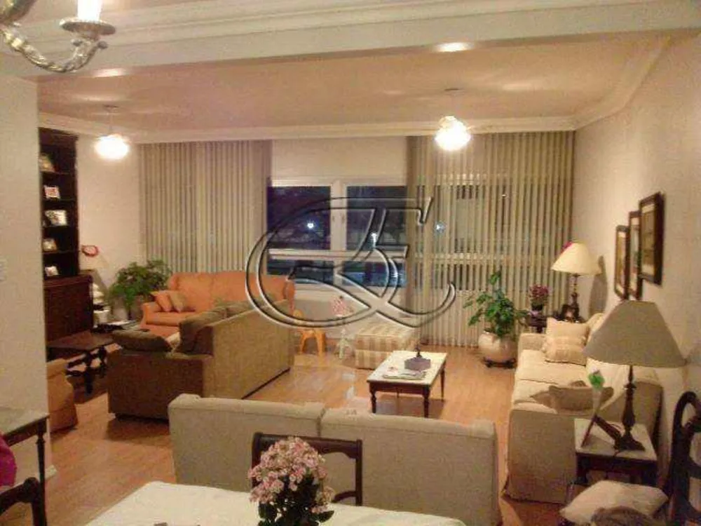 Apartamento, 3 quartos, 195 m² - Foto 1