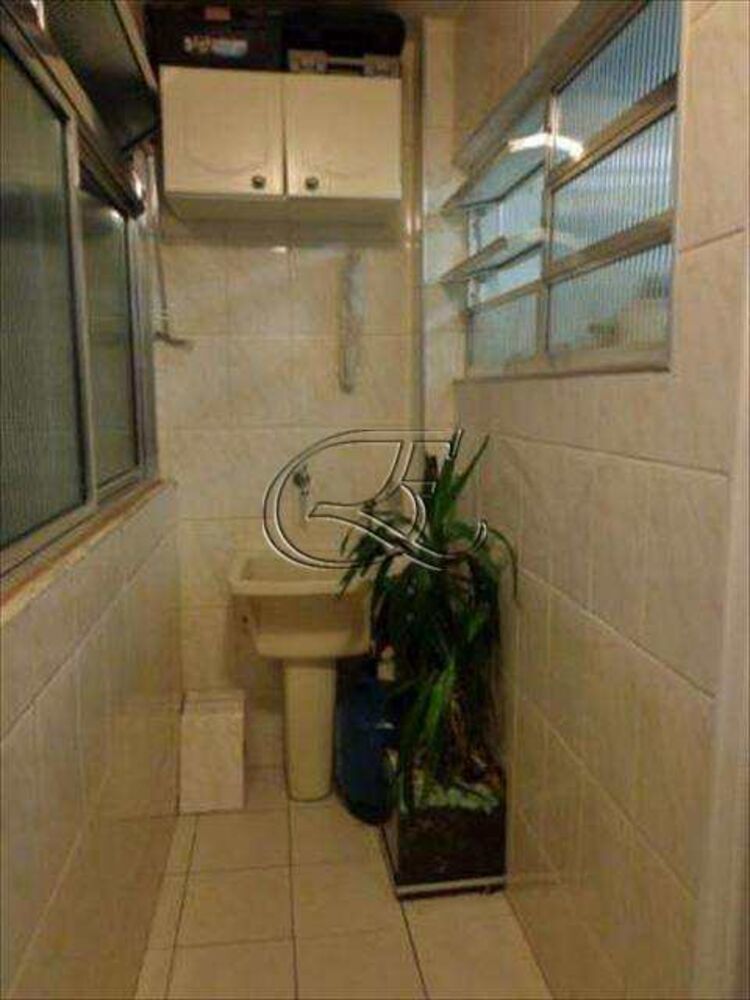 Apartamento à venda com 2 quartos, 65m² - Foto 4