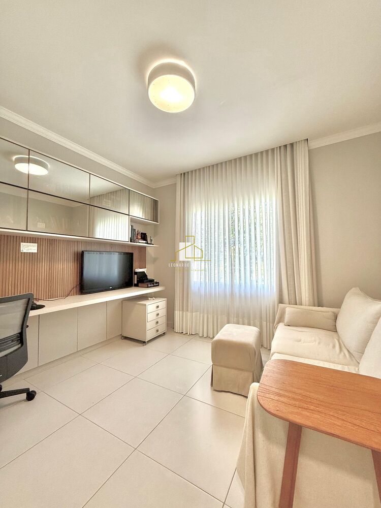 Casa à venda com 4 quartos, 450m² - Foto 12