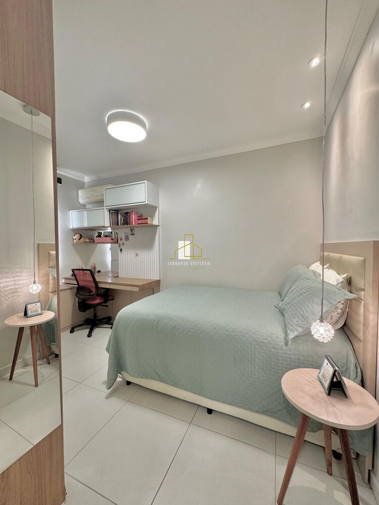 Casa à venda com 4 quartos, 450m² - Foto 9