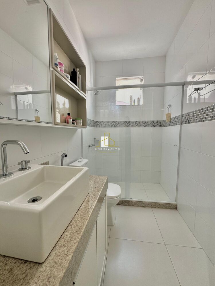 Casa à venda com 4 quartos, 450m² - Foto 10