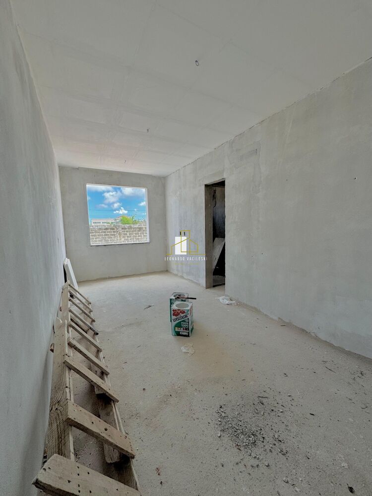 Casa à venda com 4 quartos, 300m² - Foto 3