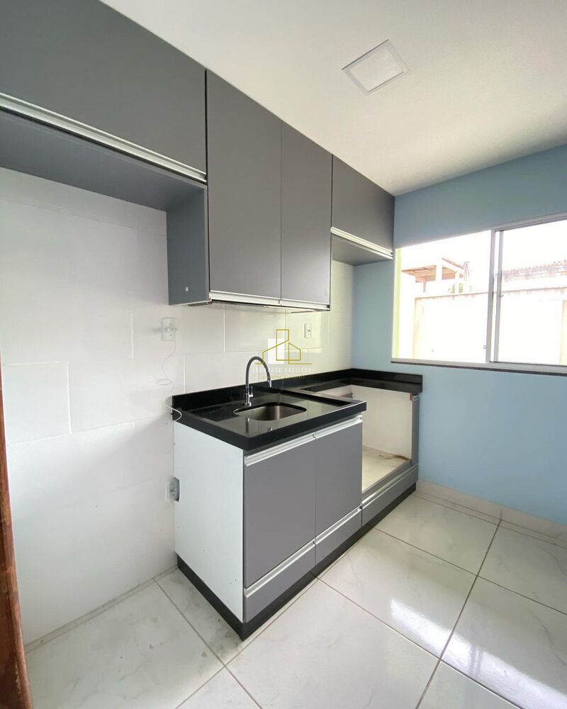 Casa à venda com 2 quartos, 75m² - Foto 4