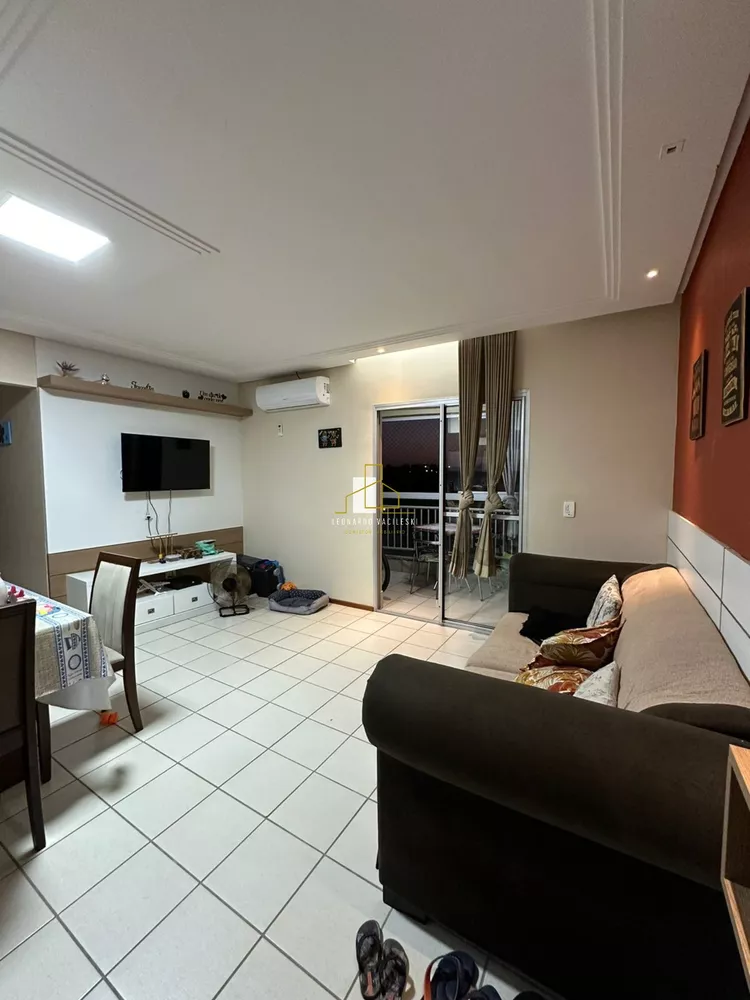 Apartamento à venda com 3 quartos, 70m² - Foto 1