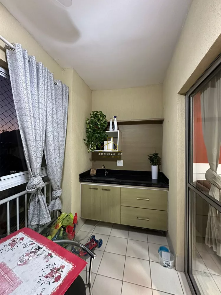 Apartamento à venda com 3 quartos, 70m² - Foto 4