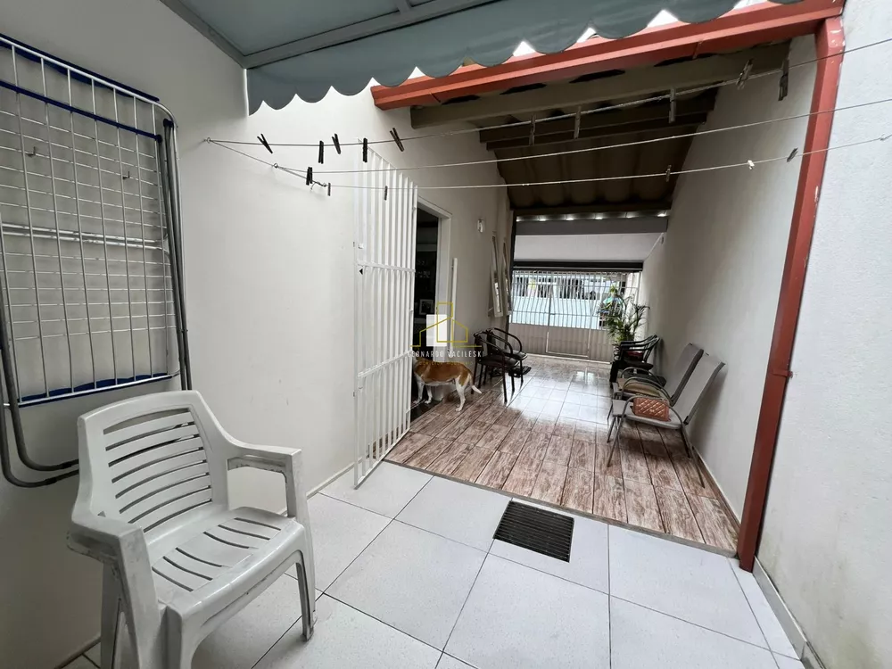 Casa à venda com 2 quartos, 128m² - Foto 4