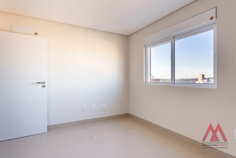 Apartamento à venda com 2 quartos, 70m² - Foto 10