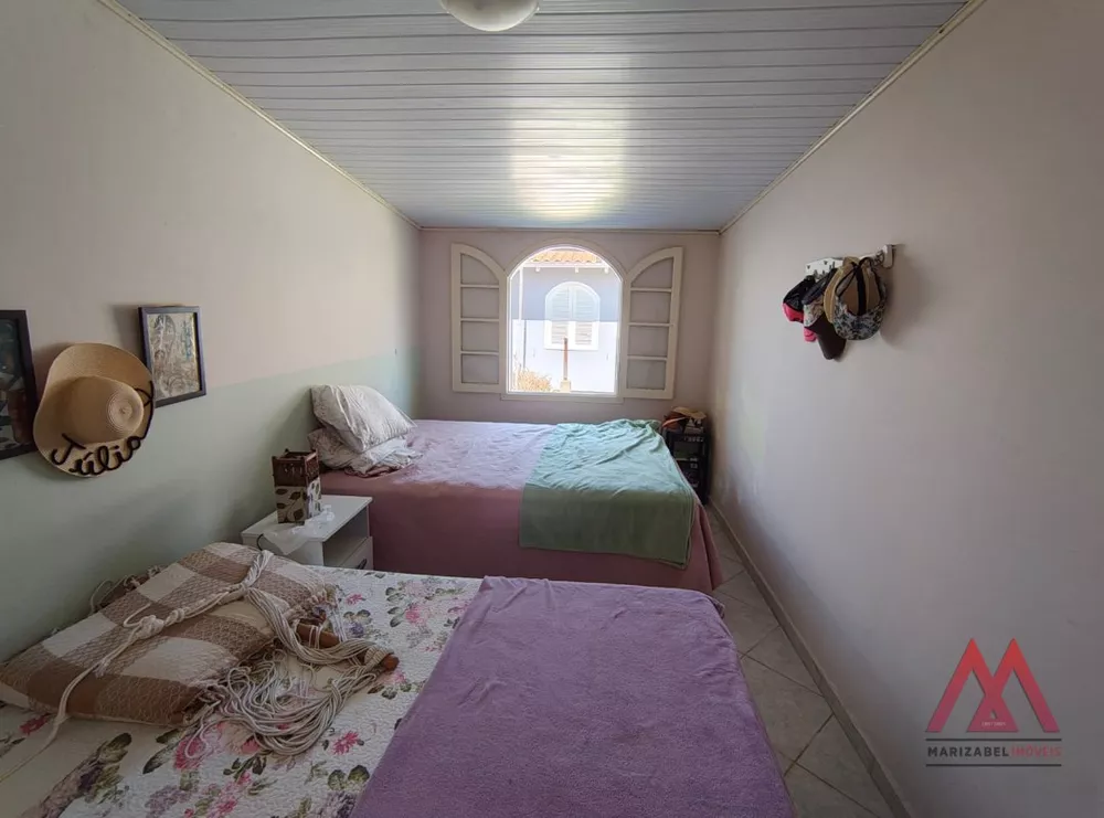 Casa, 3 quartos, 164 m² - Foto 1