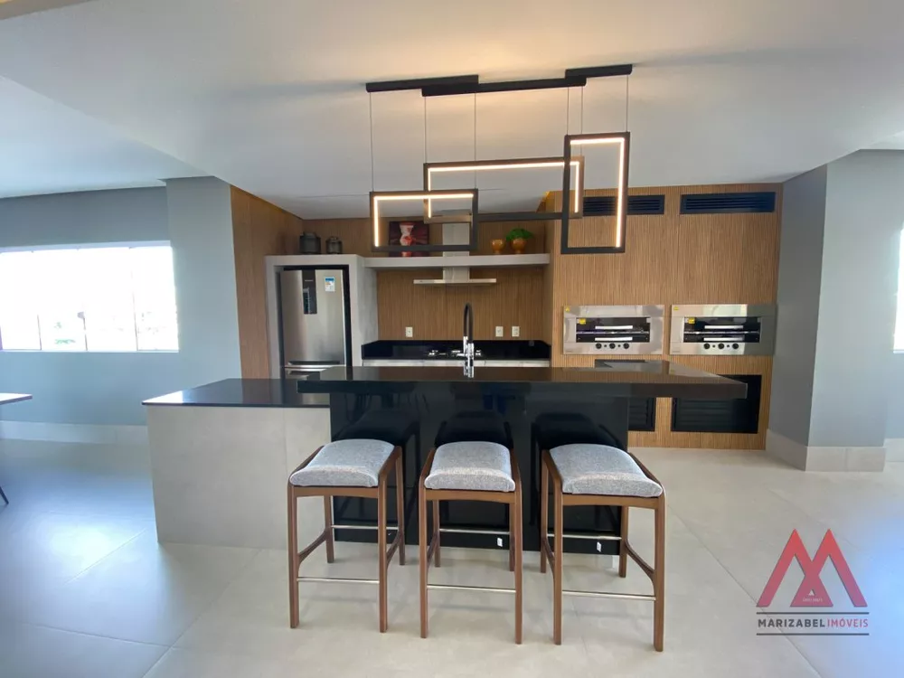 Apartamento à venda com 2 quartos, 66m² - Foto 4