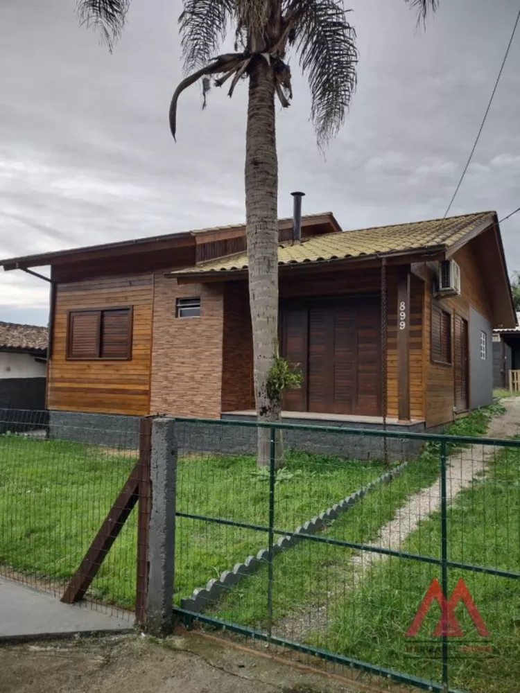 Casa à venda com 3 quartos, 100m² - Foto 2