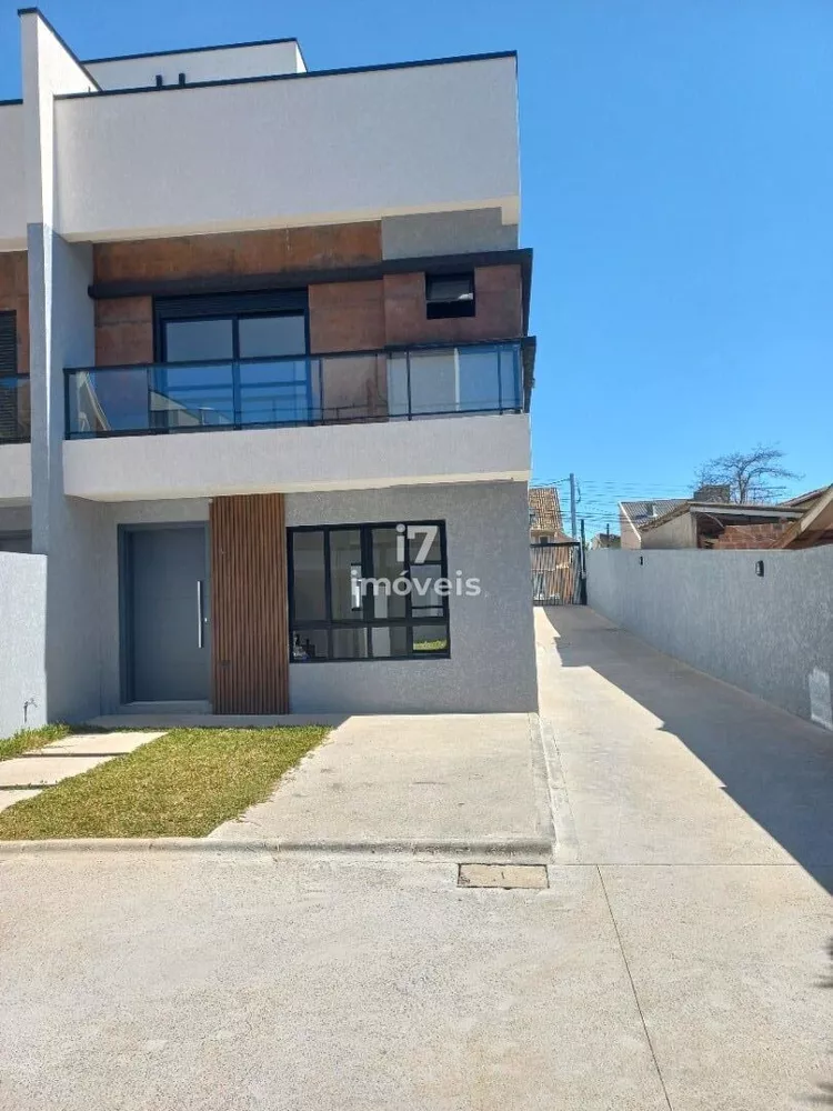 Sobrado à venda com 3 quartos, 100m² - Foto 1