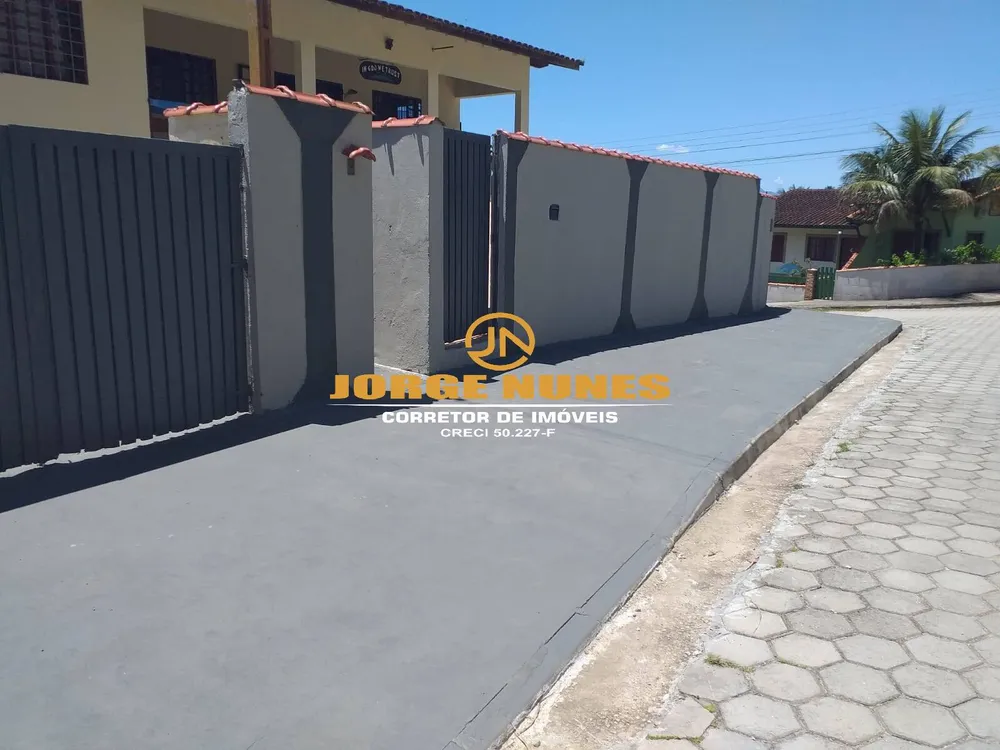 Casa, 6 quartos, 248 m² - Foto 1