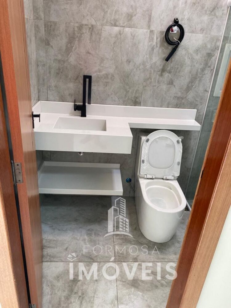 Casa à venda com 3 quartos - Foto 2