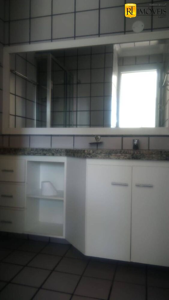 Apartamento à venda com 4 quartos, 250m² - Foto 1