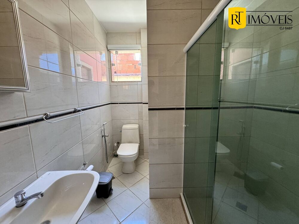 Casa à venda com 4 quartos, 140m² - Foto 3