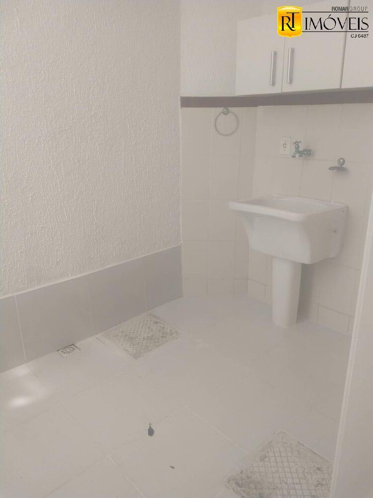 Casa à venda com 2 quartos, 64m² - Foto 8