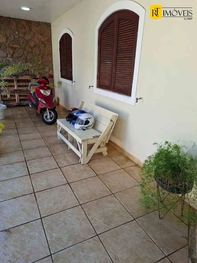 Casa, 5 quartos, 202 m² - Foto 2