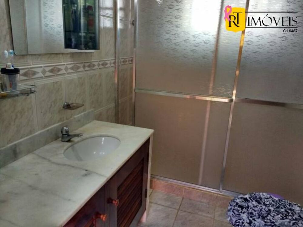 Casa, 4 quartos, 250 m² - Foto 1
