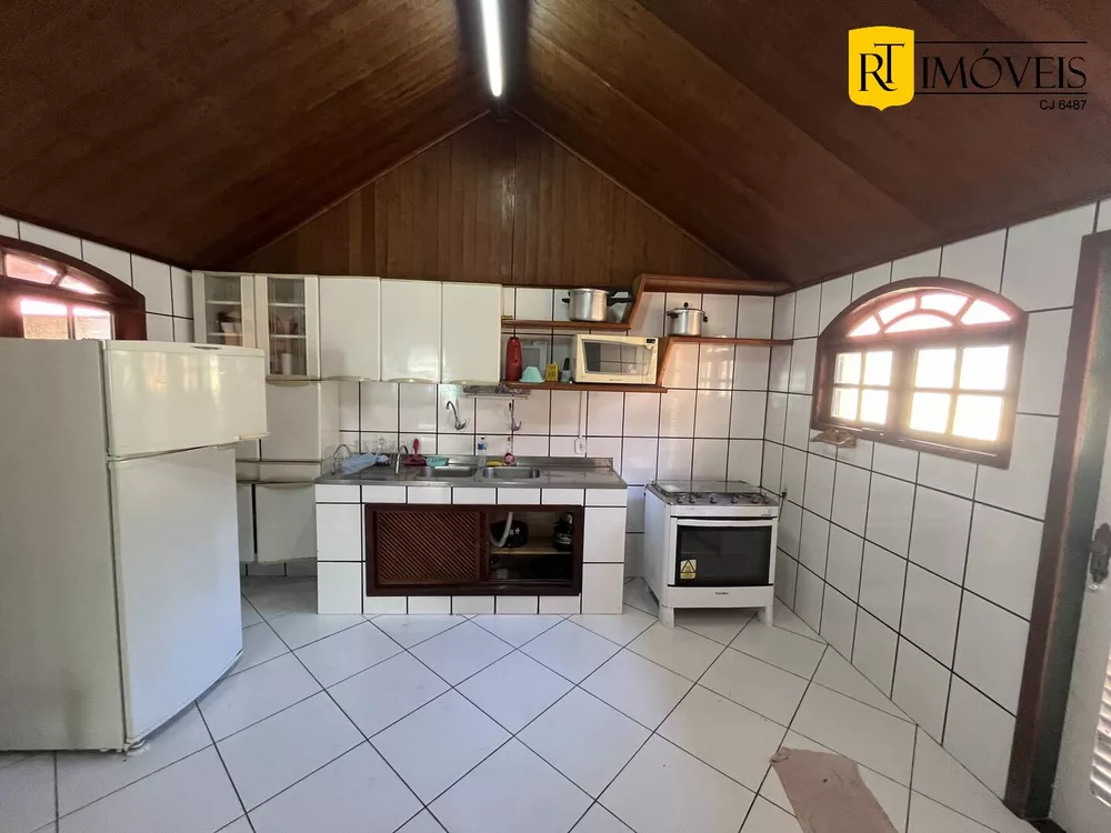 Casa à venda com 4 quartos, 300m² - Foto 9