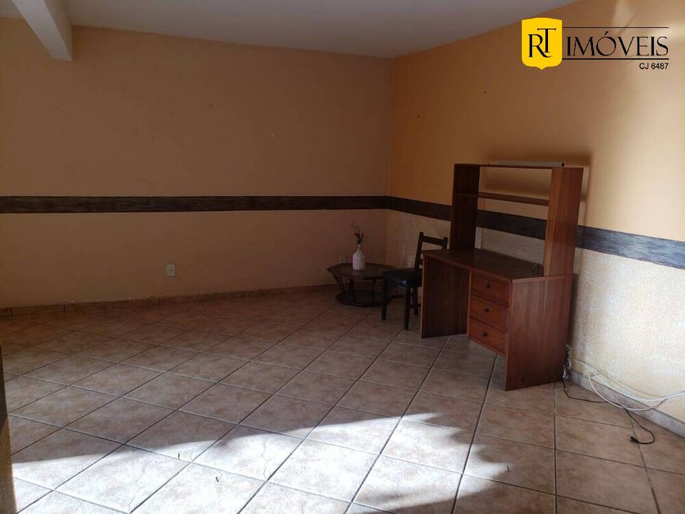 Casa, 3 quartos, 168 m² - Foto 3