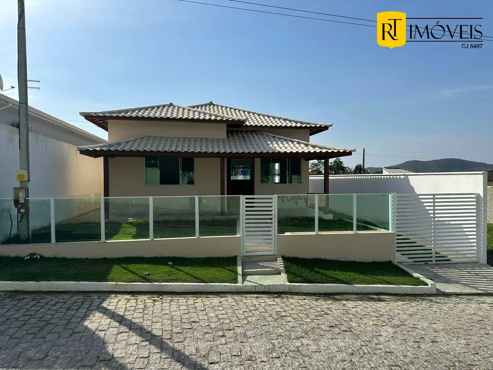 Casa à venda com 3 quartos, 360m² - Foto 1