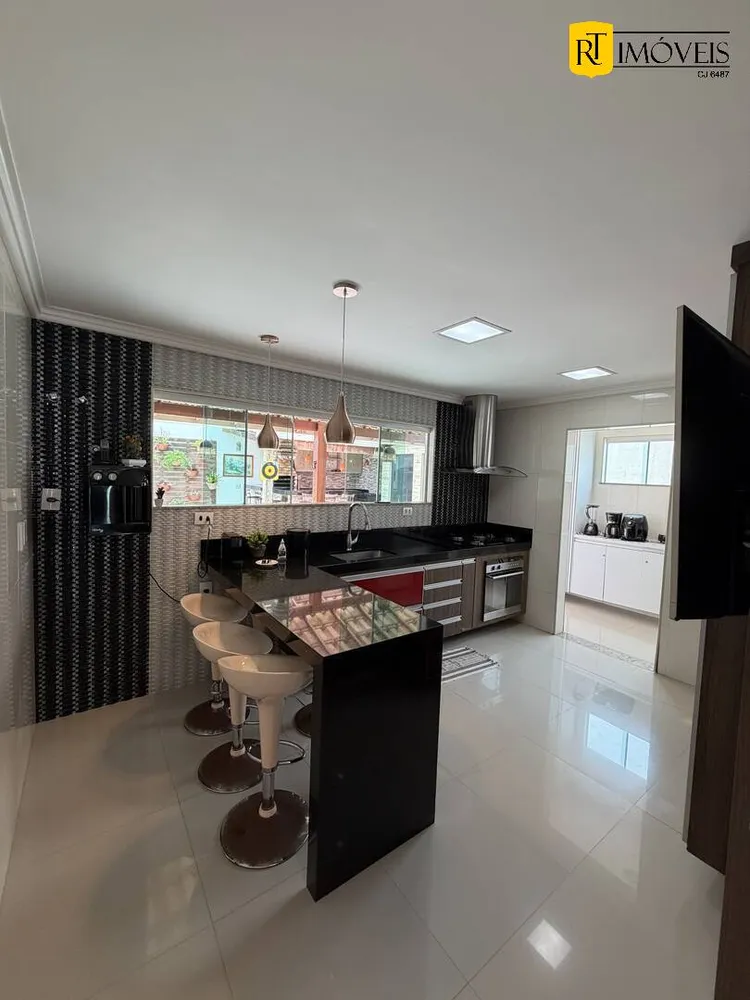 Casa, 4 quartos, 210 m² - Foto 19