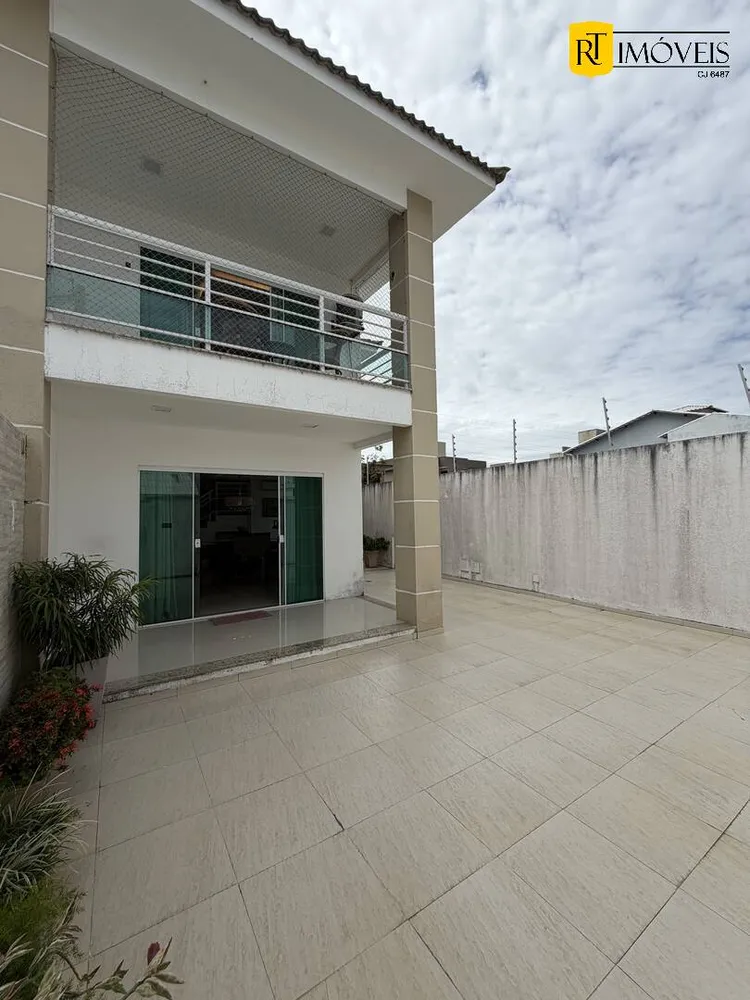 Casa, 4 quartos, 210 m² - Foto 1