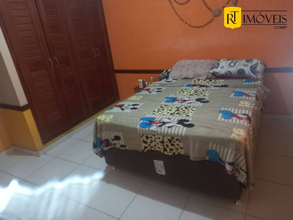 Casa, 3 quartos, 205 m² - Foto 1
