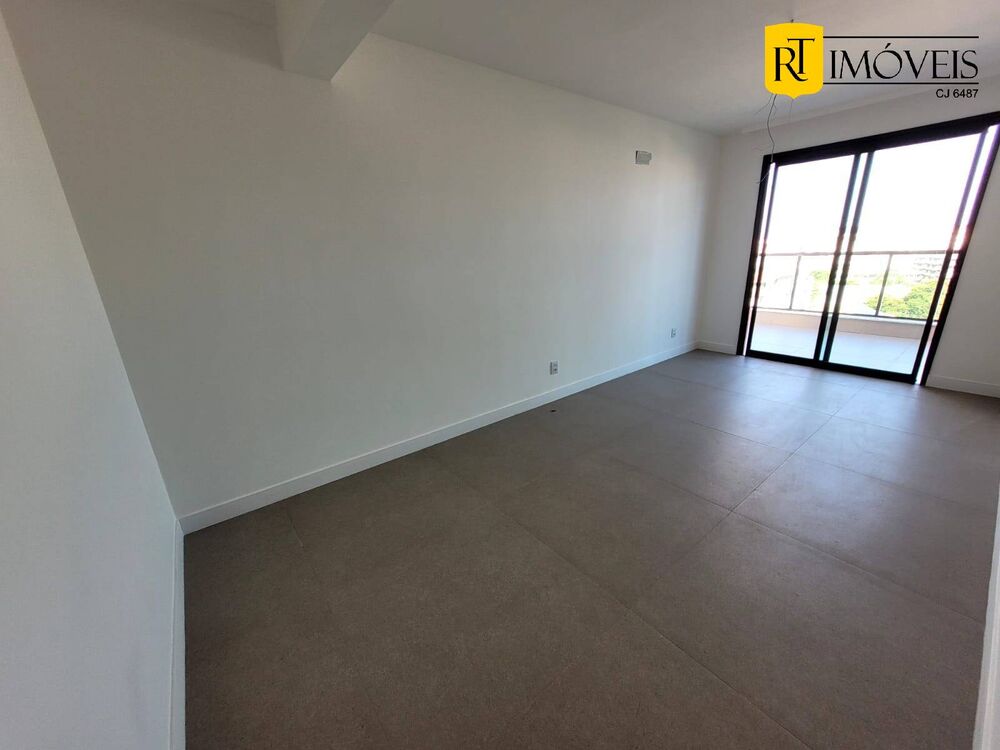 Cobertura à venda com 3 quartos, 200m² - Foto 6