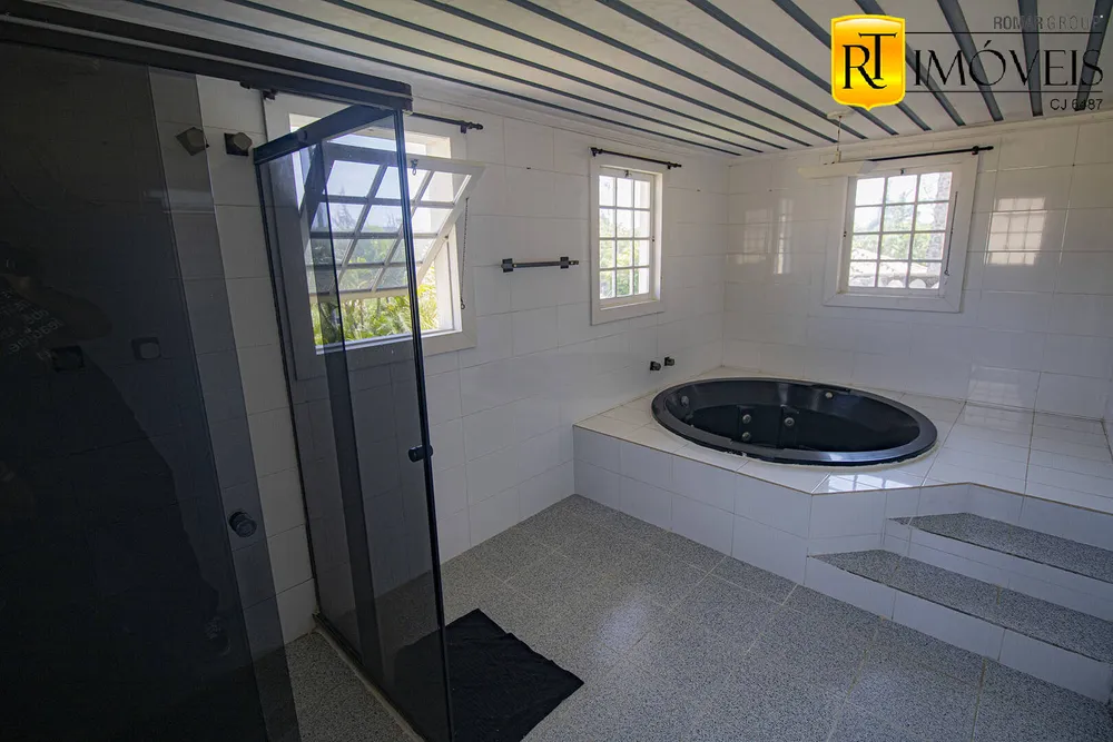Casa, 6 quartos, 1360 m² - Foto 13
