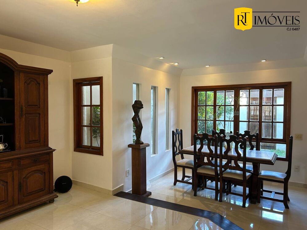 Casa, 3 quartos, 200 m² - Foto 1