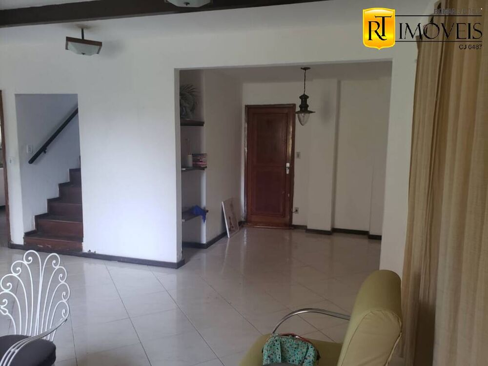 Casa, 3 quartos, 200 m² - Foto 1
