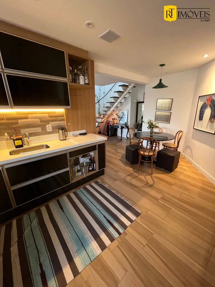 Cobertura, 3 quartos, 200 m² - Foto 4