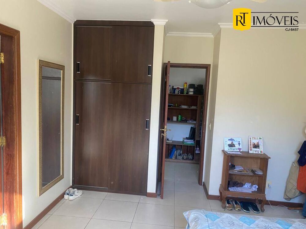 Casa à venda com 4 quartos, 859m² - Foto 1