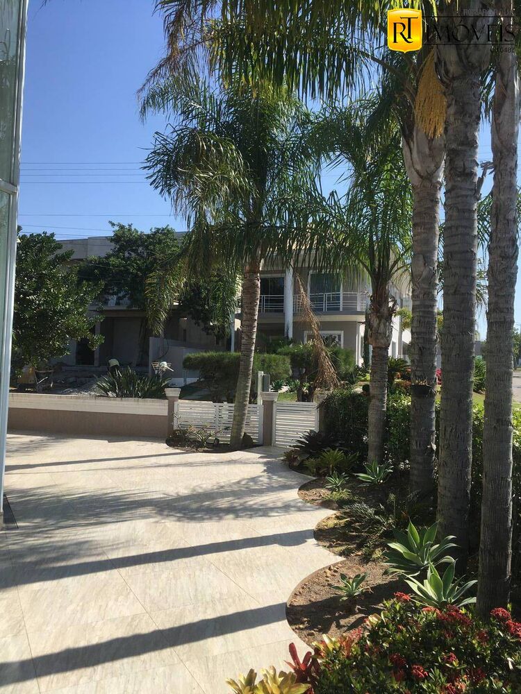 Casa à venda com 4 quartos, 283m² - Foto 3