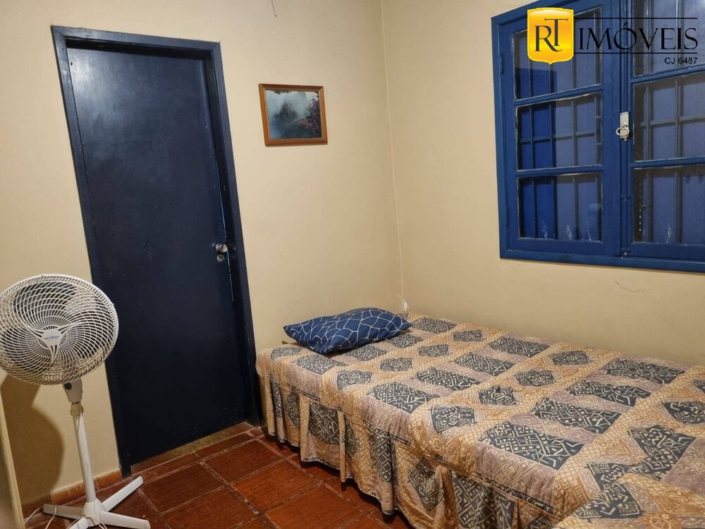 Casa à venda com 2 quartos, 70m² - Foto 1