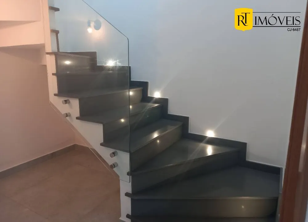 Casa, 4 quartos, 266 m² - Foto 33