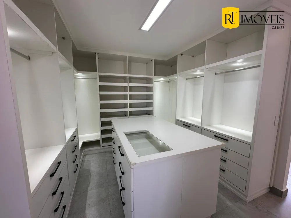 Casa, 4 quartos, 266 m² - Foto 23