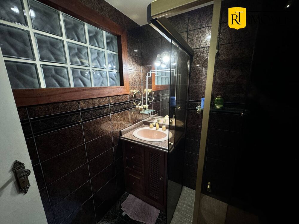 Casa à venda com 3 quartos, 280m² - Foto 8
